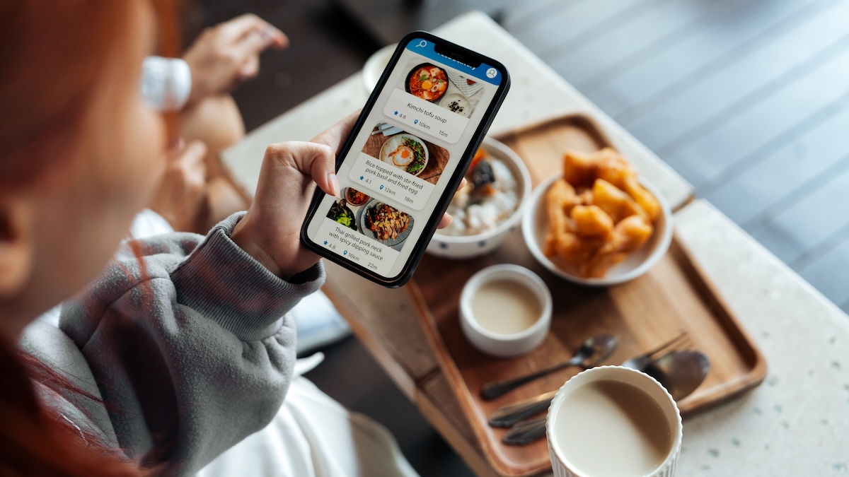 Smartphone fotografiert Essen